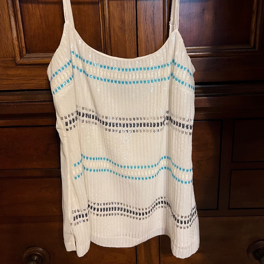 WH/BM - Sequin white top size small
